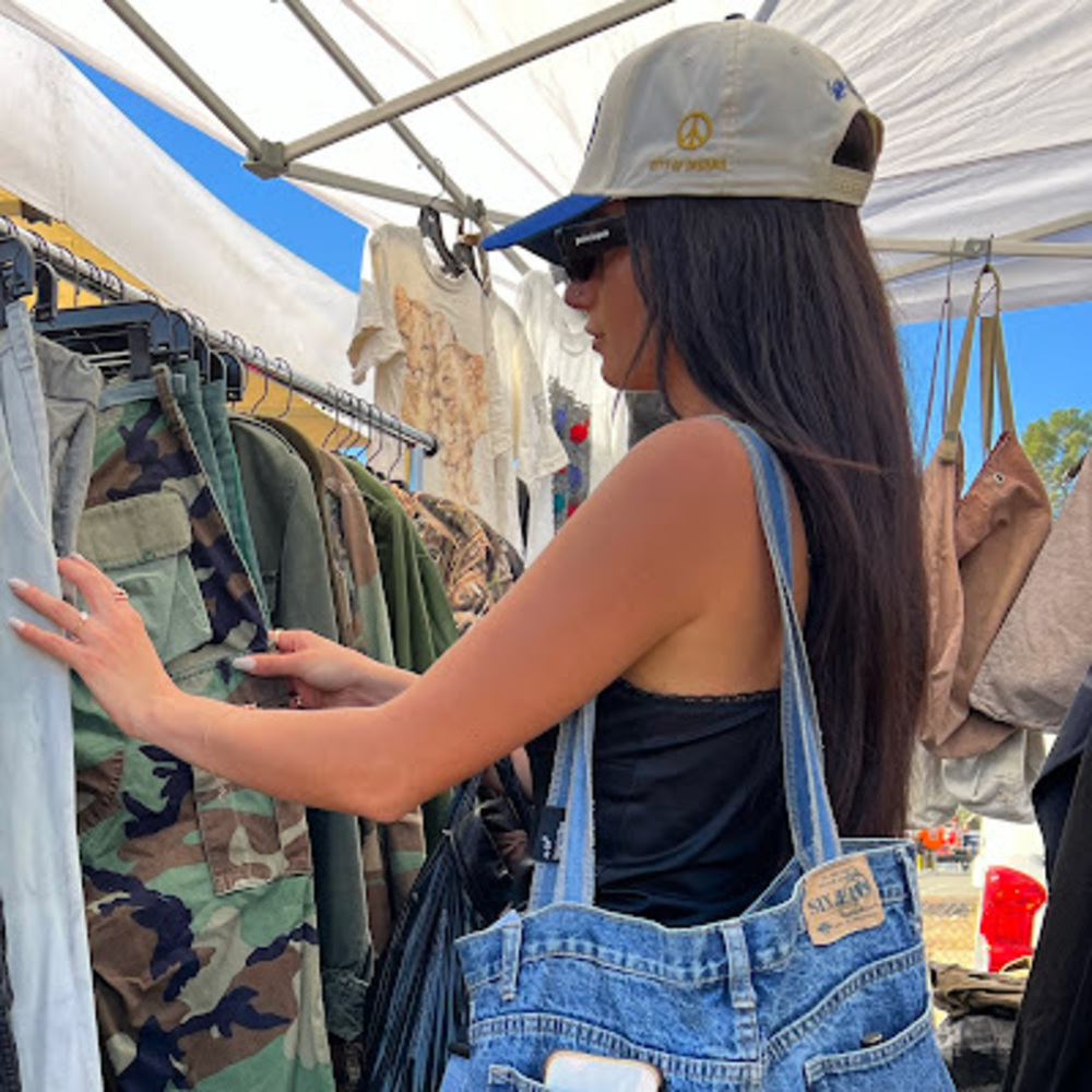 Meet your Posher, Elisha